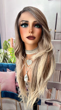 Load image into Gallery viewer, "Delphine"❤️ Private Label-Side part
