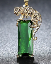 Load image into Gallery viewer, &quot;Cheetah Emerald necklace&quot;🐆

