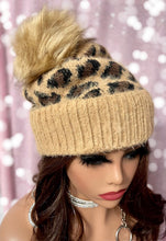 Load image into Gallery viewer, Beanie hat with pom pom Leopard print (camel &amp; black)

